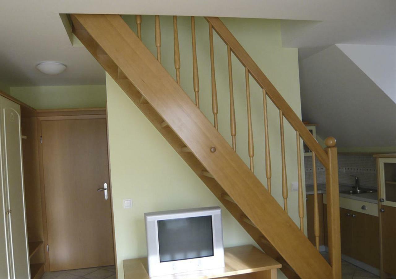 Apartmaji Hribar Pr'Ostank كامنيك المظهر الخارجي الصورة